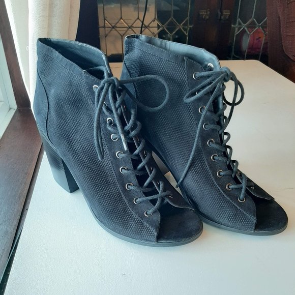 Urban Outfitters Black Open Toe Ankle Boot Lace up - Picture 4 of 7